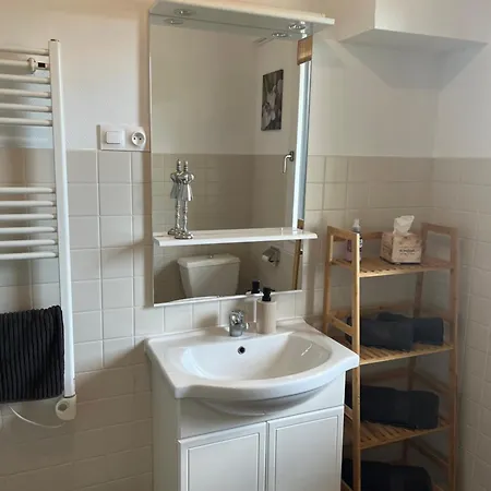 4 Pers Avec Jardin & Parking-calme-proche Clermont *