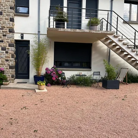 Lavou Apartment
