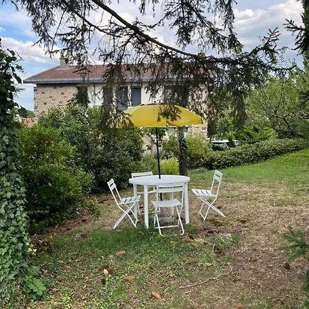 4 Pers Avec Jardin & Parking-calme-proche Clermont 公寓 鲁瓦亚