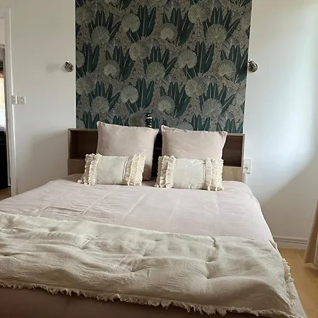 4 Pers Avec Jardin & Parking-calme-proche Clermont Apartment