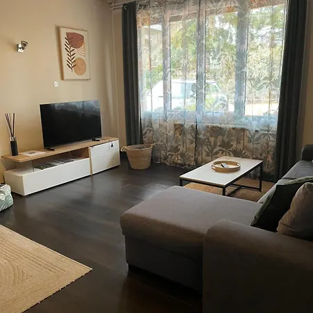 4 Pers Avec Jardin & Parking-calme-proche Clermont Apartment *